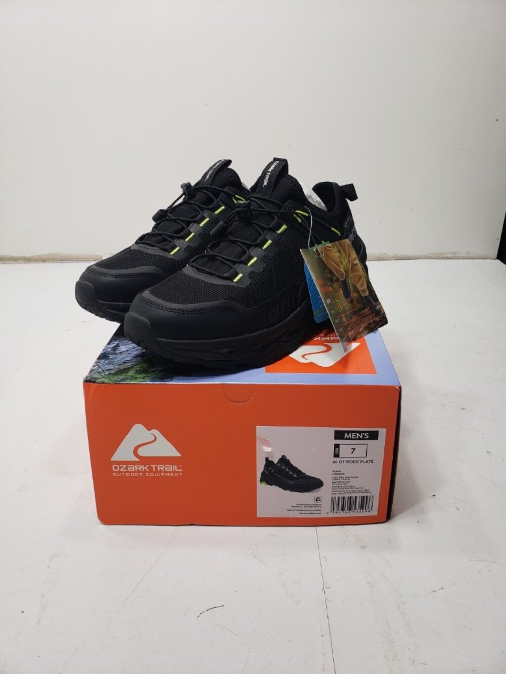 Ozark Trail OT Rock Plate Men's Size 7 Black Waterproof Hiking Trail Shoes